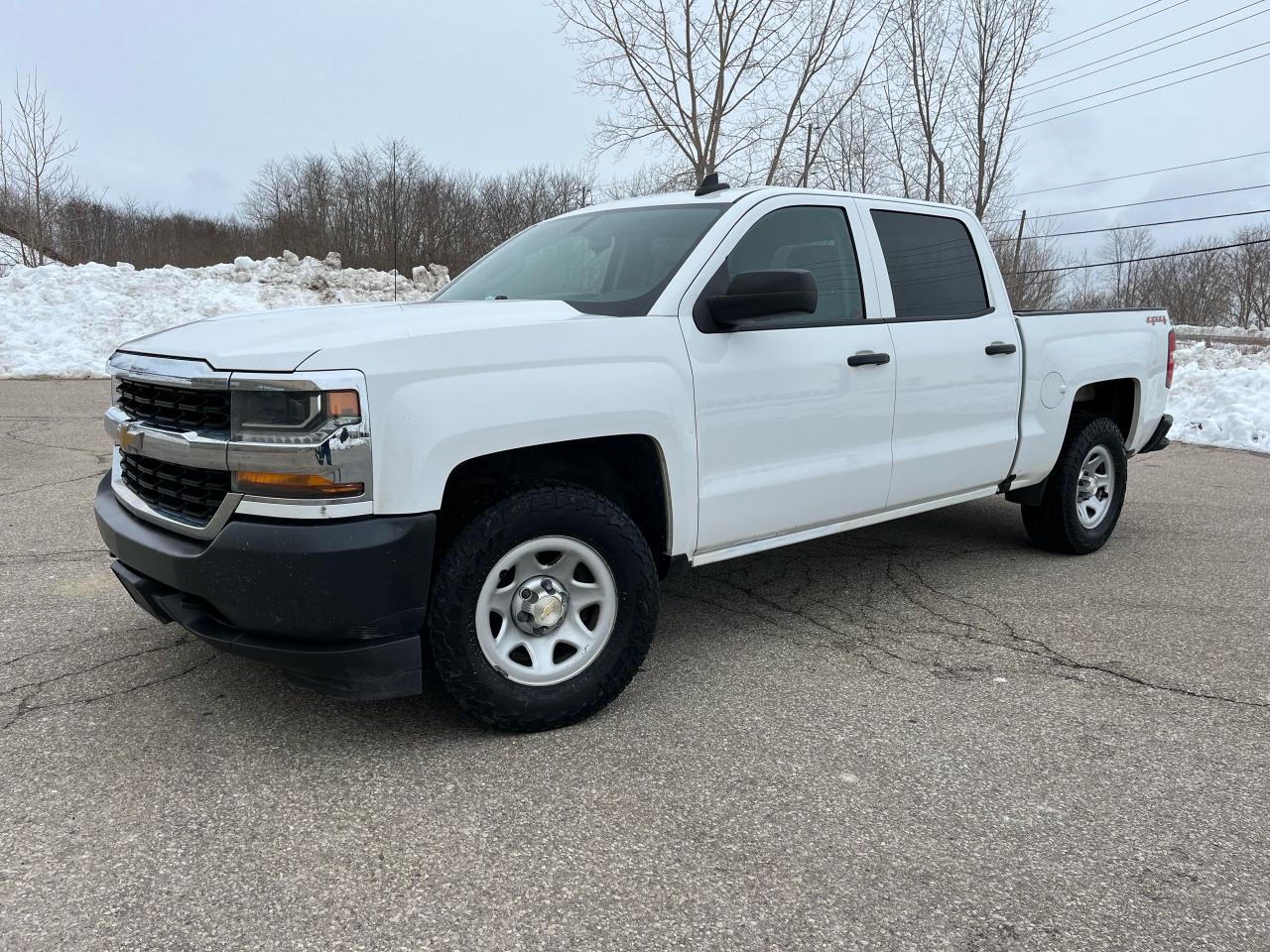 2017 Chevrolet Silverado 4X4 - Photo #1