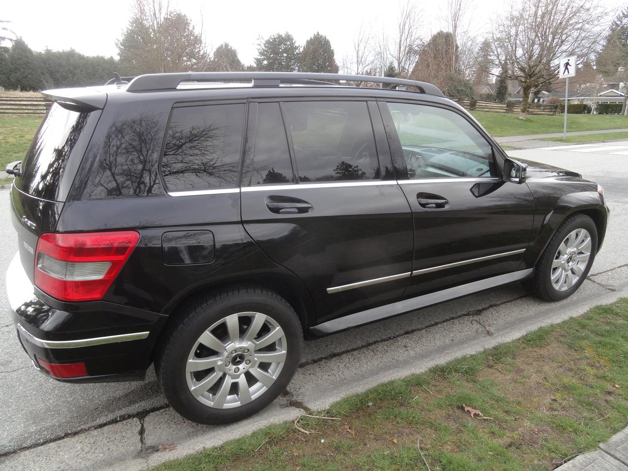 2010 Mercedes-Benz GLK350 4 MATIC -  DOC FEE ONLY $195.00 - Photo #3