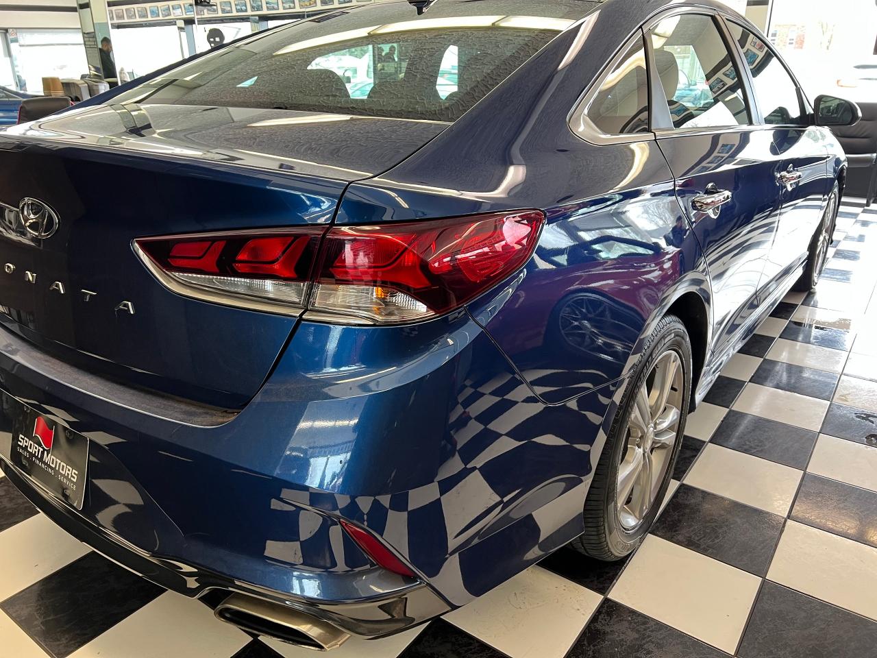 2018 Hyundai Sonata Sport+Roof+Leather+New Tires & Brakes+CLEAN CARFAX - Photo #38