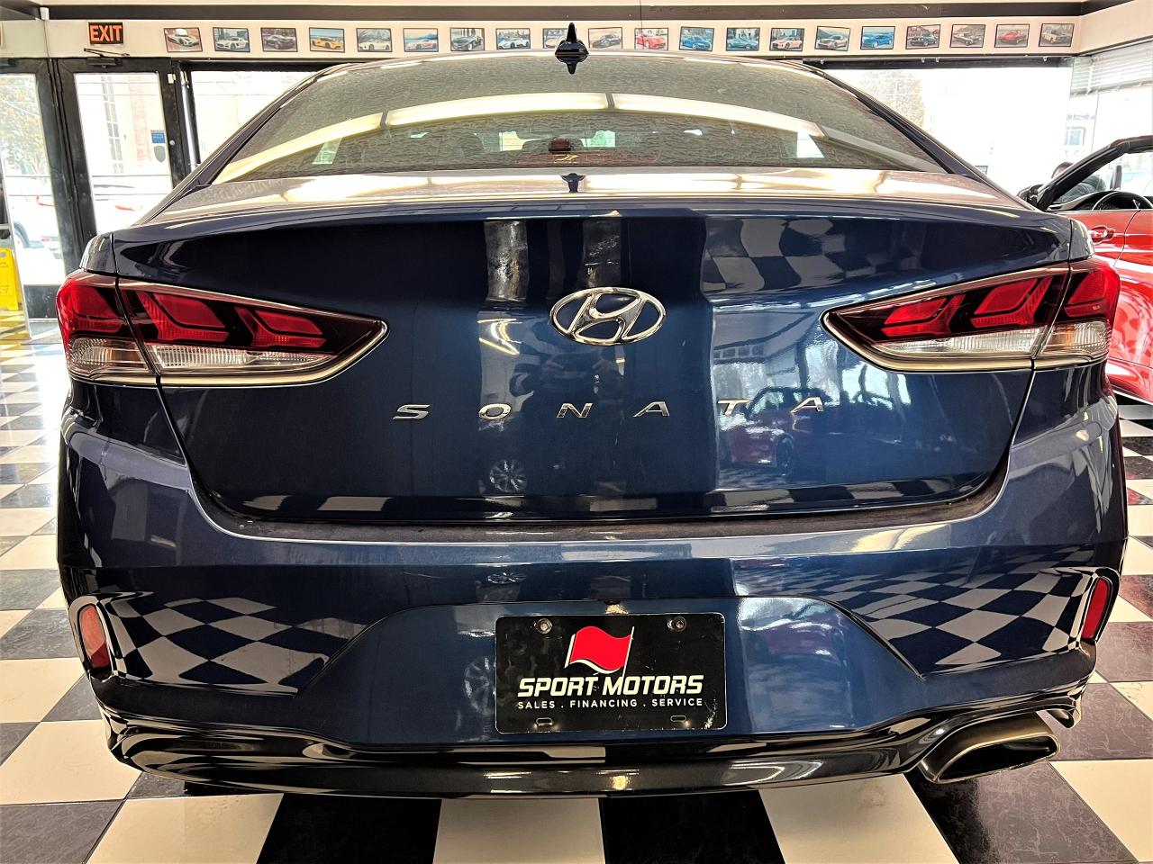 2018 Hyundai Sonata Sport+Roof+Leather+New Tires & Brakes+CLEAN CARFAX - Photo #3