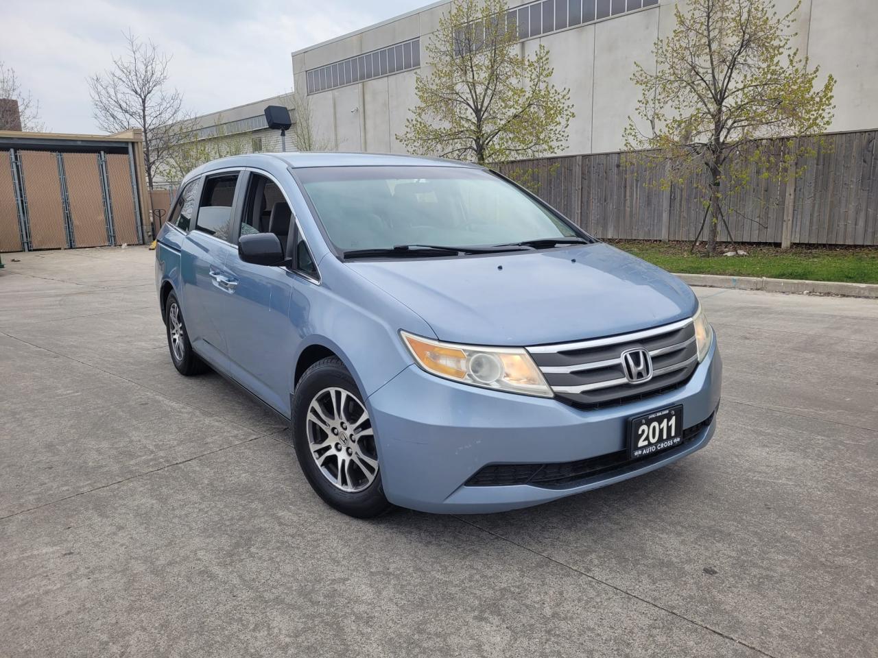 Used 2011 Honda Odyssey Ex, 8 Passengers, DVD, 3/Y Warranty Available for sale in Toronto, ON