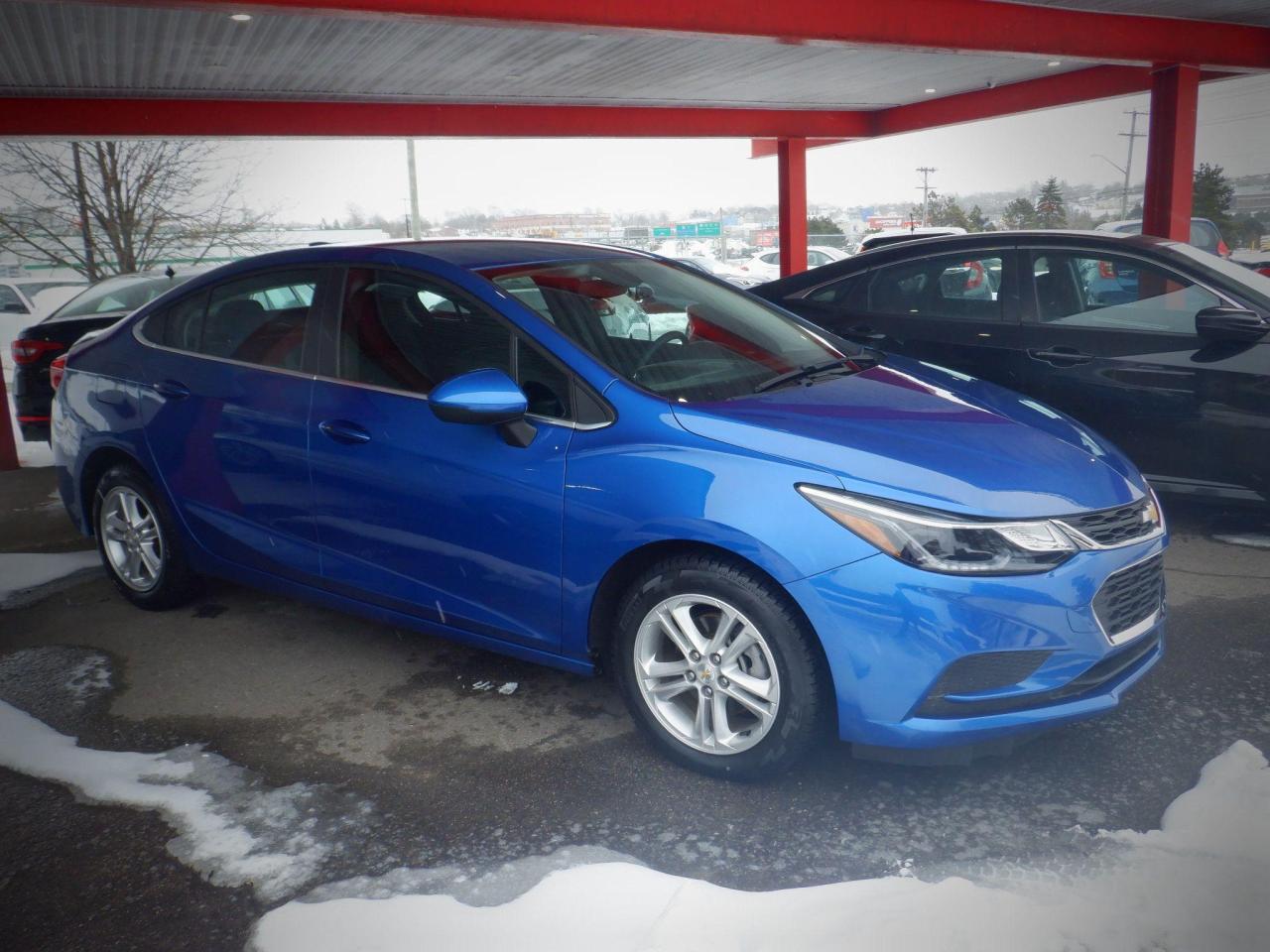 2018 Chevrolet Cruze LT - Photo #1