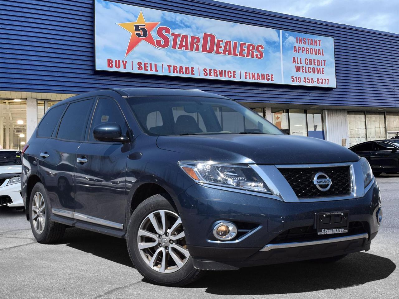 Used 2015 Nissan Pathfinder NAV LEATHER SUNROOF LOADED WE FINANCE ALL CREDIT for sale in London, ON
