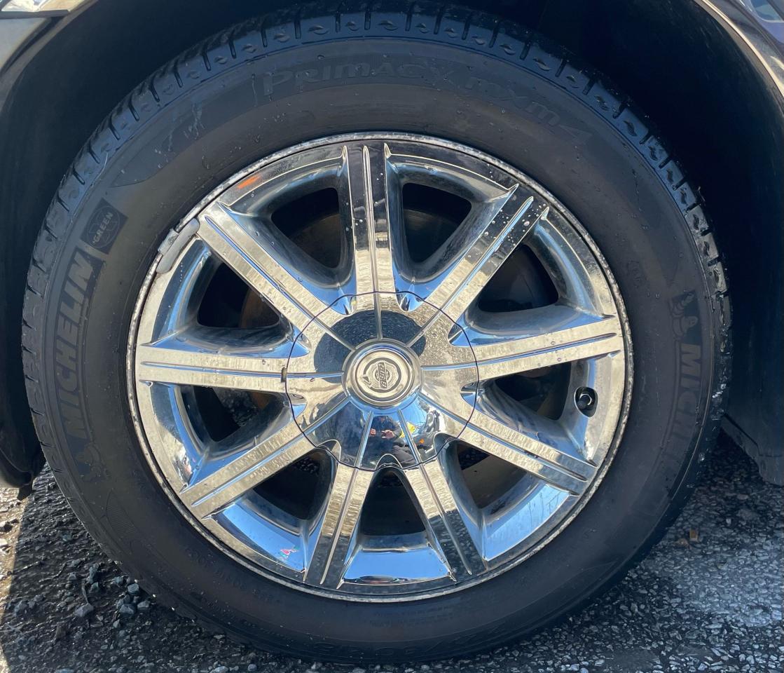 2009 Chrysler 300 Comes with sunroof, Leather seats, Cruise control, Heated seats, Bluetooth,Aux And Alloy wheels in this 300 Limited - Photo #19