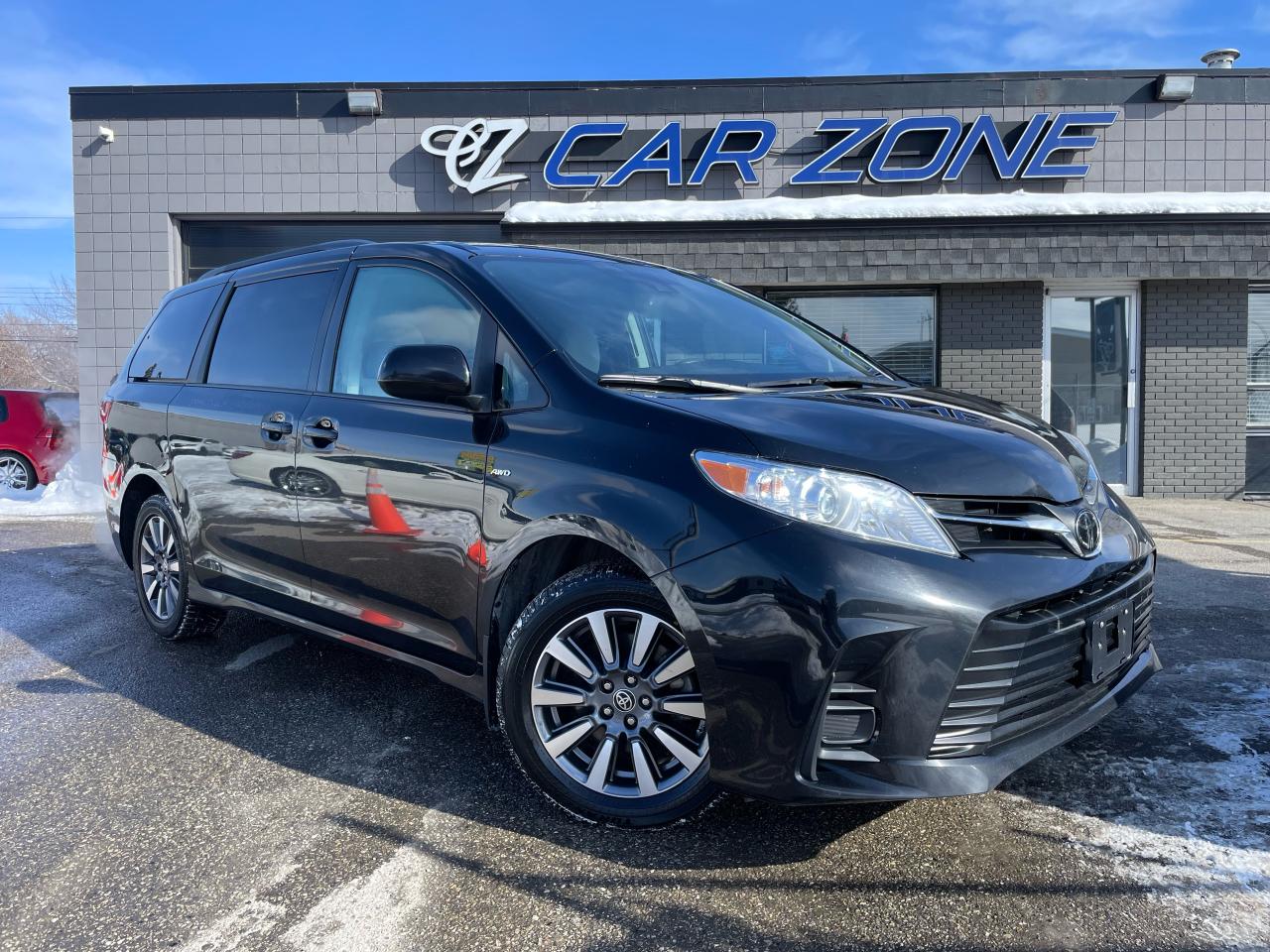 2020 Toyota Sienna LE 7-Passenger AWD - Photo #1