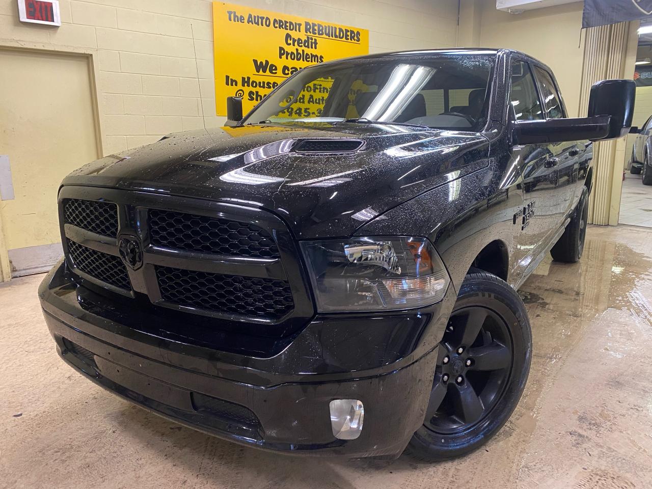 2019 RAM 1500 Classic SLT - Photo #2