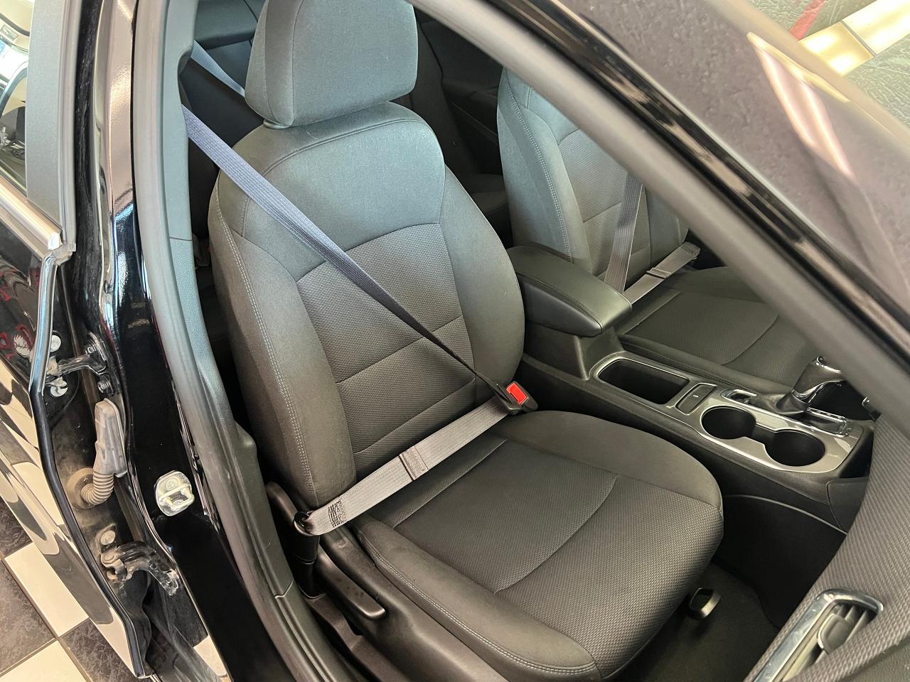 2017 Chevrolet Cruze LT+Camera+ApplePlay+Cruise+Clean Carfax - Photo #23