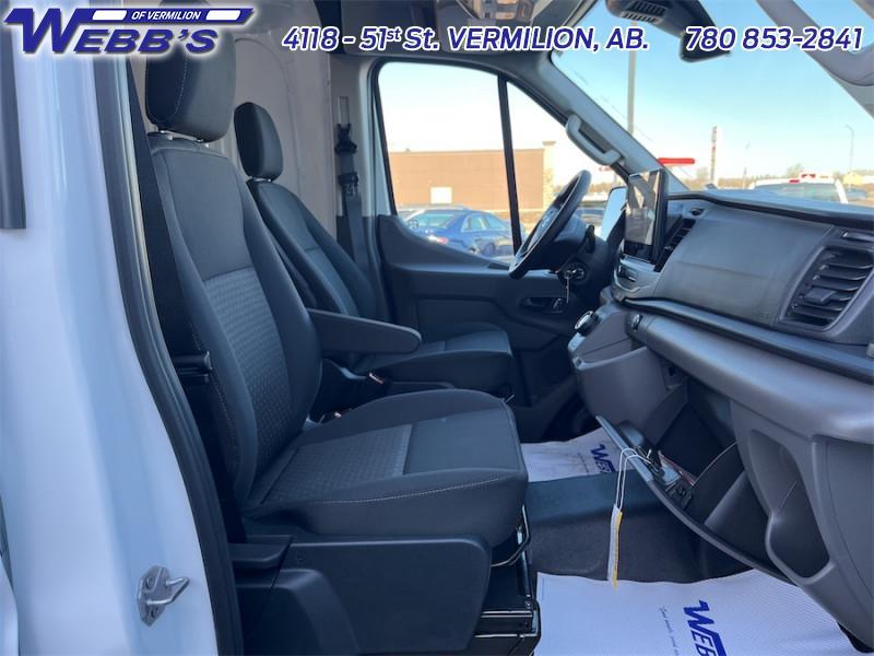 2023 Ford E-Transit Cargo Van BASE Photo5