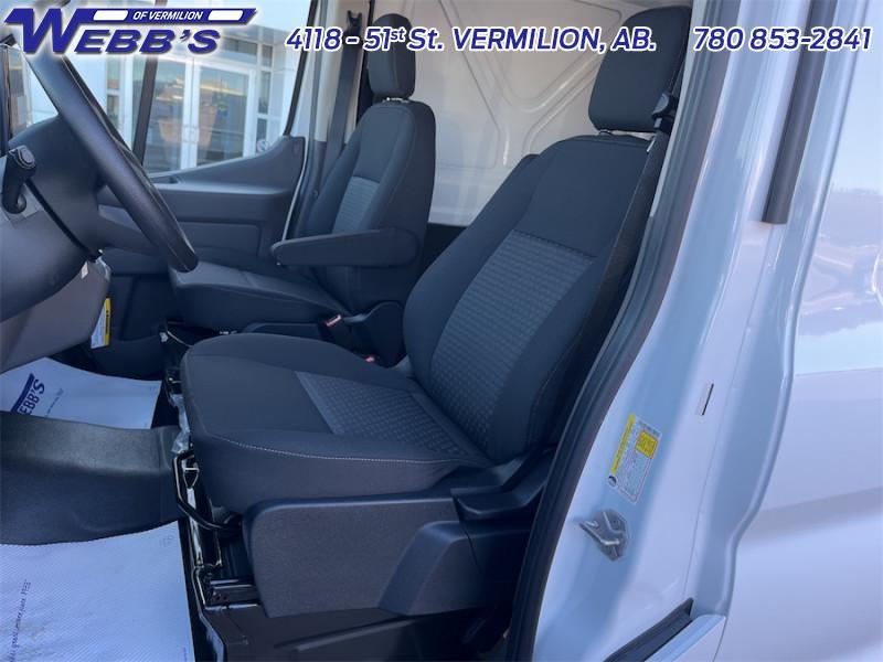 2023 Ford E-Transit Cargo Van BASE Photo5