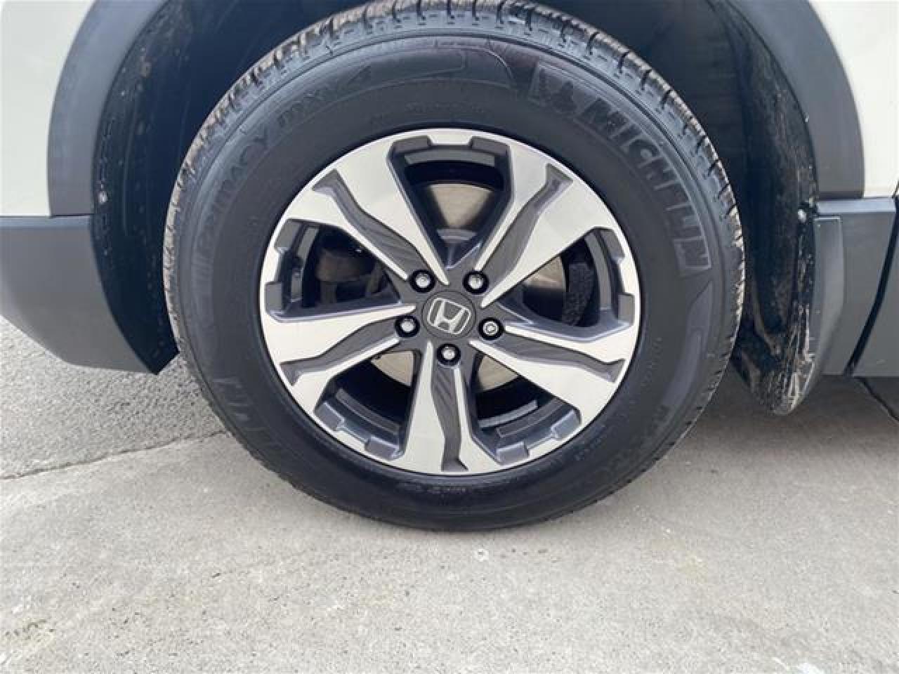 2018 Honda CR-V LX Photo3