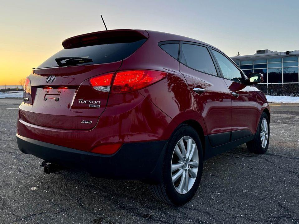 2013 Hyundai Tucson AWD 4dr I4 Auto Limited w/Nav - Photo #9