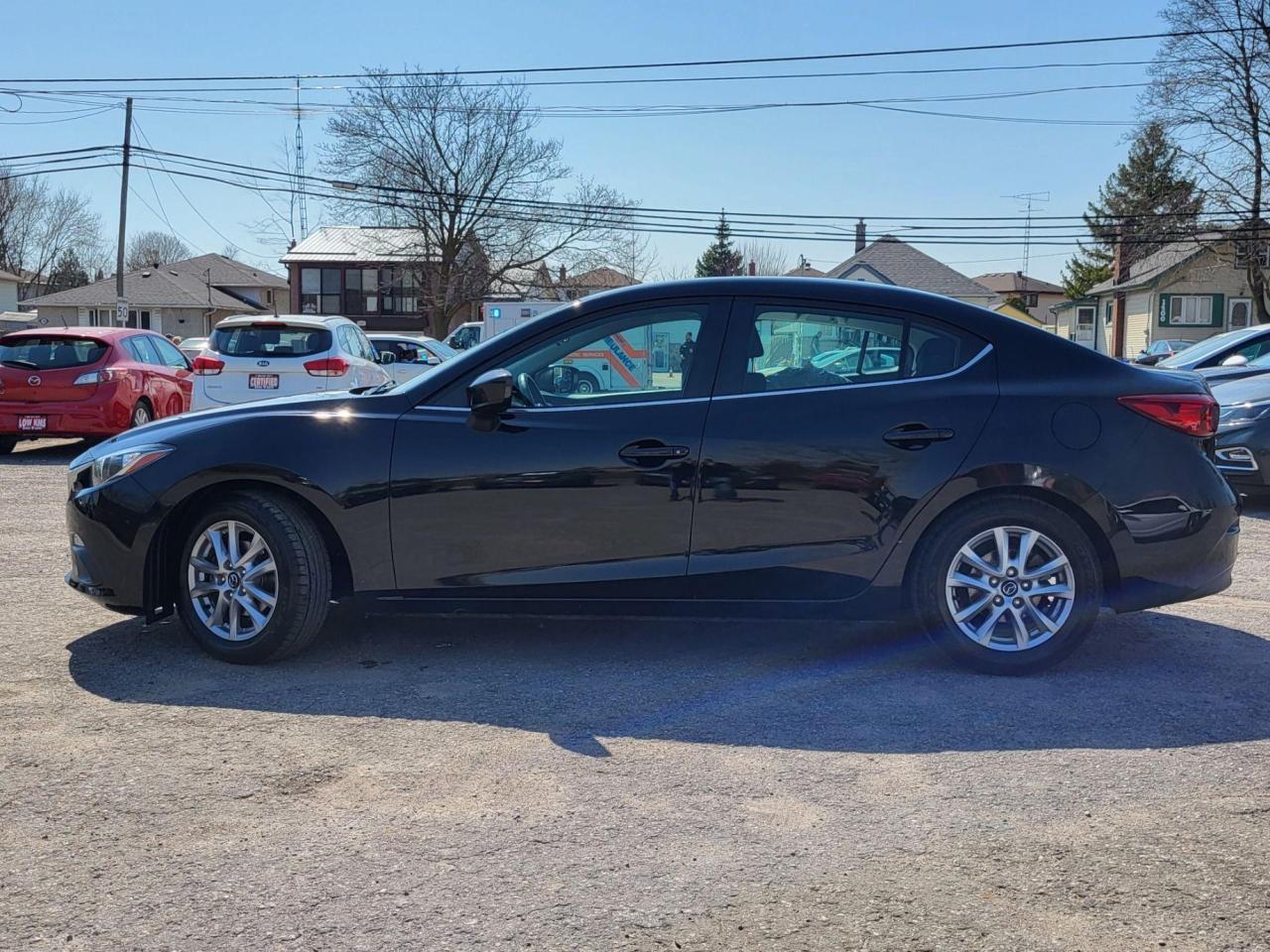 2016 Mazda MAZDA3 Touring Photo2