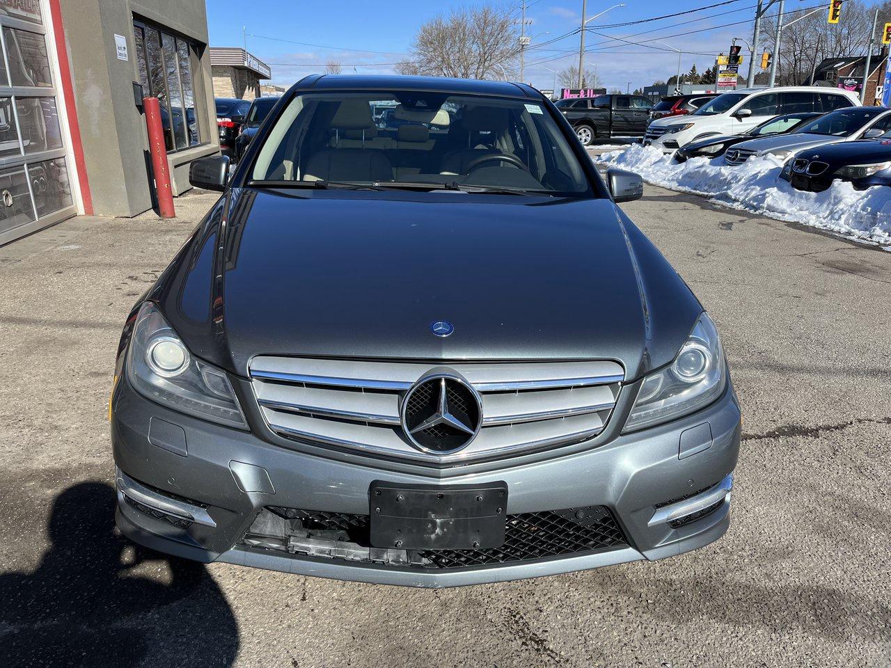 2012 Mercedes-Benz C-Class C 300 Photo1