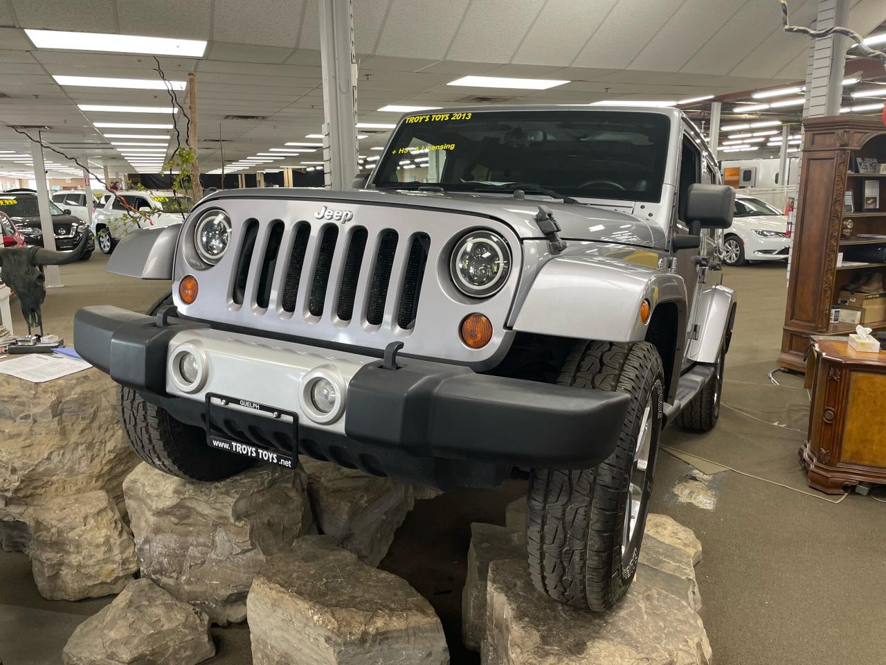 Used 2013 Jeep Wrangler Sahara for sale in Guelph, ON