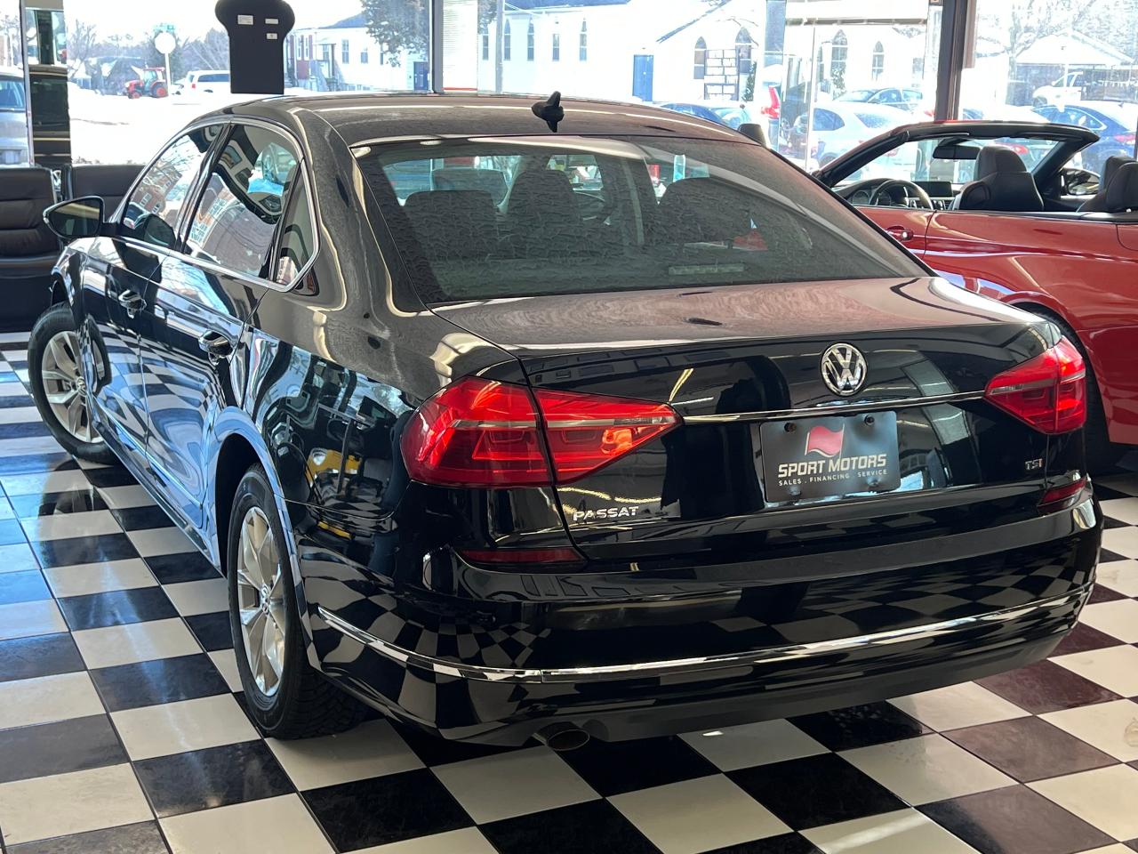 2016 Volkswagen Passat Trendline+Camera+ApplePlay+CLEAN CARFAX Photo13