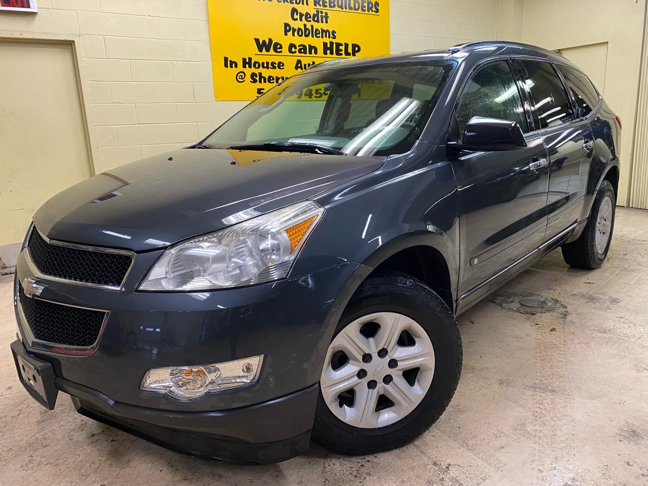 2009 Chevrolet Traverse LS - Photo #1