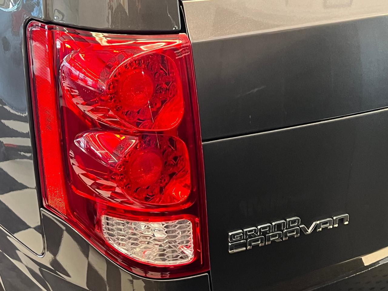 2015 Dodge Grand Caravan PENDING!Crew Plus+DVDs+PowerDoors+Camera+ - Photo #56
