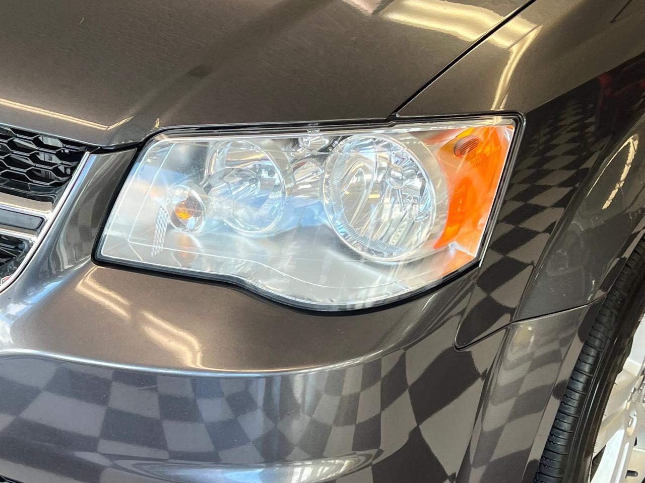 2015 Dodge Grand Caravan PENDING!Crew Plus+DVDs+PowerDoors+Camera+ - Photo #42