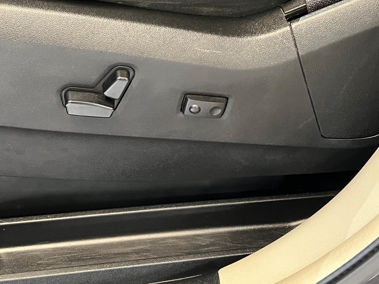 2015 Dodge Grand Caravan PENDING!Crew Plus+DVDs+PowerDoors+Camera+ - Photo #45