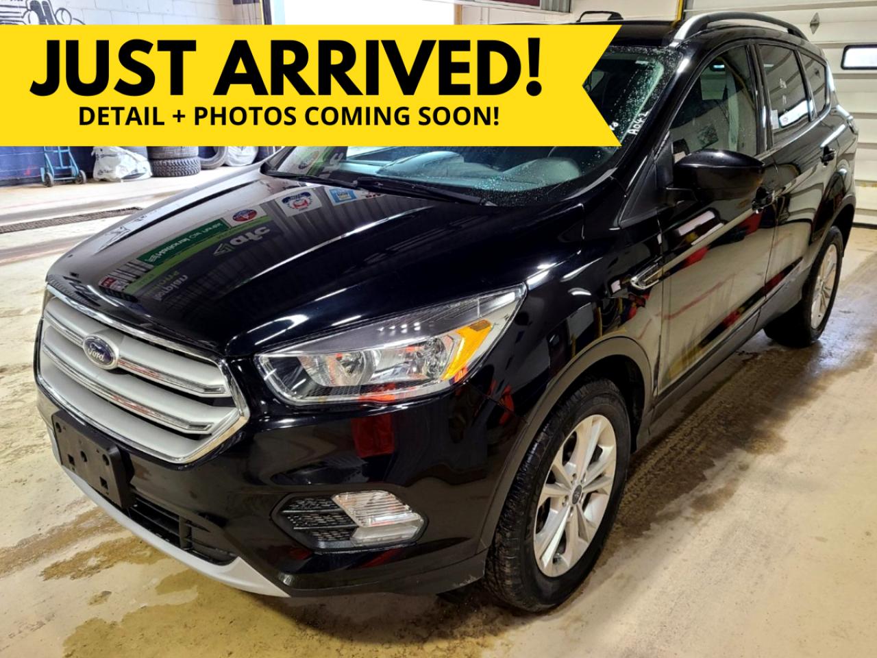 2018 Ford Escape SE 4WD / Clean CarFax / Heated Seats - Photo #1