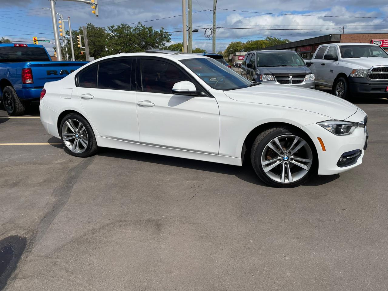 2018 BMW 3 Series 330i xDrive RED LEATHER NO ACCIDENT NAVIGATION CAM - Photo #6