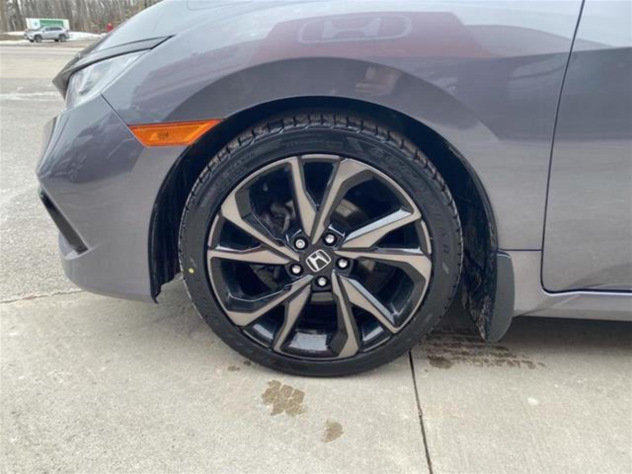 2019 Honda Civic Sport Photo3