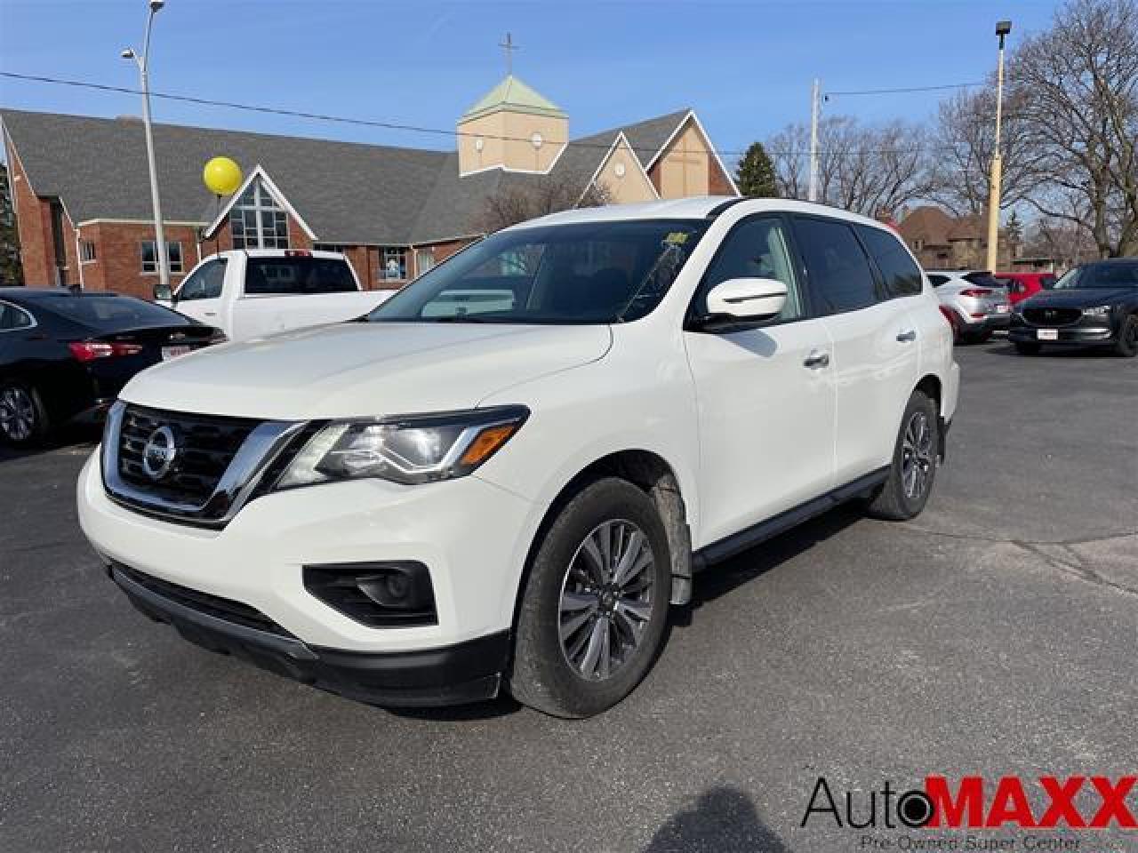 Used 2019 Nissan Pathfinder 4x4 S - REAR CAMERA, BLUETOOTH, BACKUP SENSOR! for sale in Windsor, ON