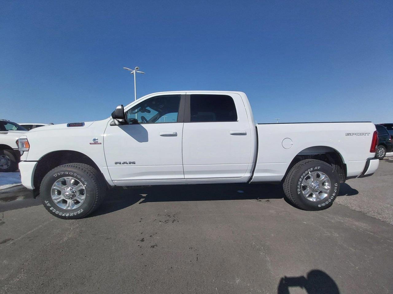 2022 RAM 3500 Big Horn Photo3