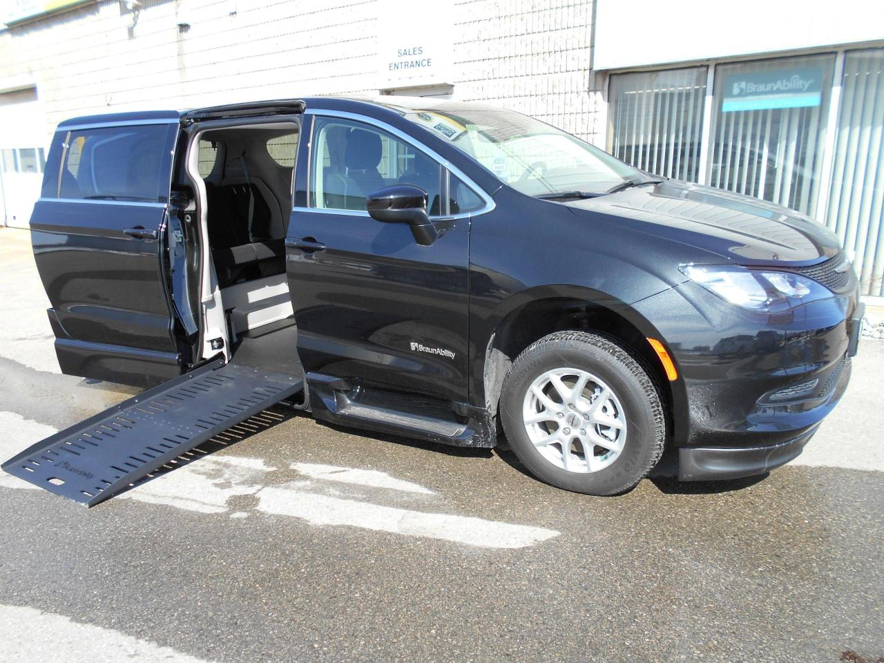 Used 2022 Chrysler Grand Caravan SXT 2WD Wheelchair Accessible Side Entry- Power for sale in London, ON