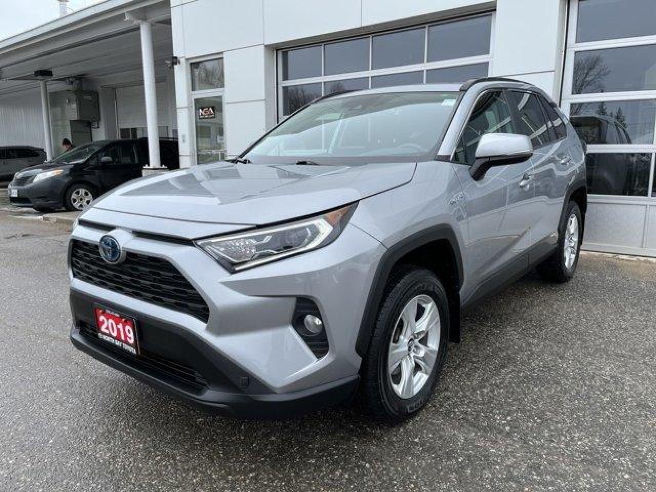 Used 2019 Toyota RAV4 AWD Hybrid XLE for sale in North Bay, ON