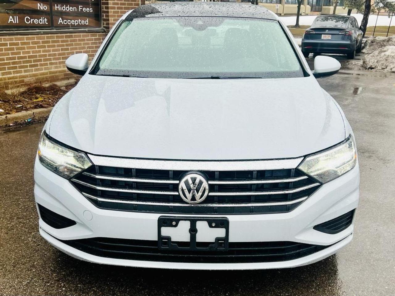 2019 Volkswagen Jetta HIGHLINE Photo2