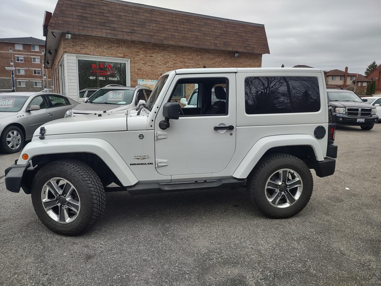 Used 2013 Jeep Wrangler 4WD 2DR SAHARA for sale in Oshawa, ON