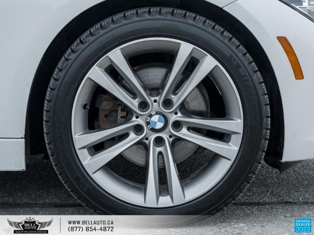 2018 BMW 3 Series 330i xDrive, NoAccident, AWD, BackUpCam, Navi, Sunroof Photo8