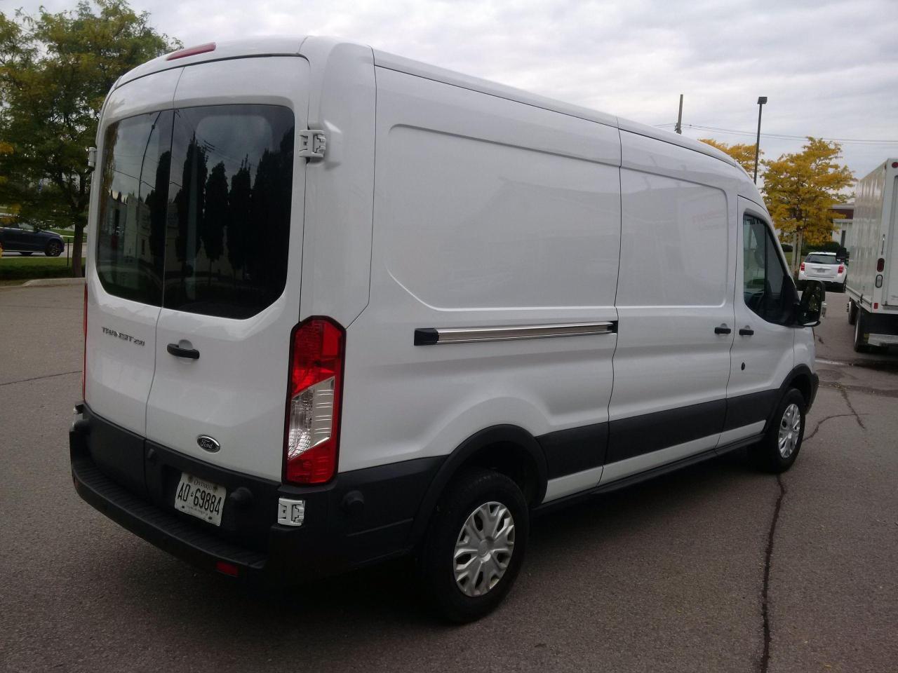 2020 Ford Transit MID ROOF - Photo #4