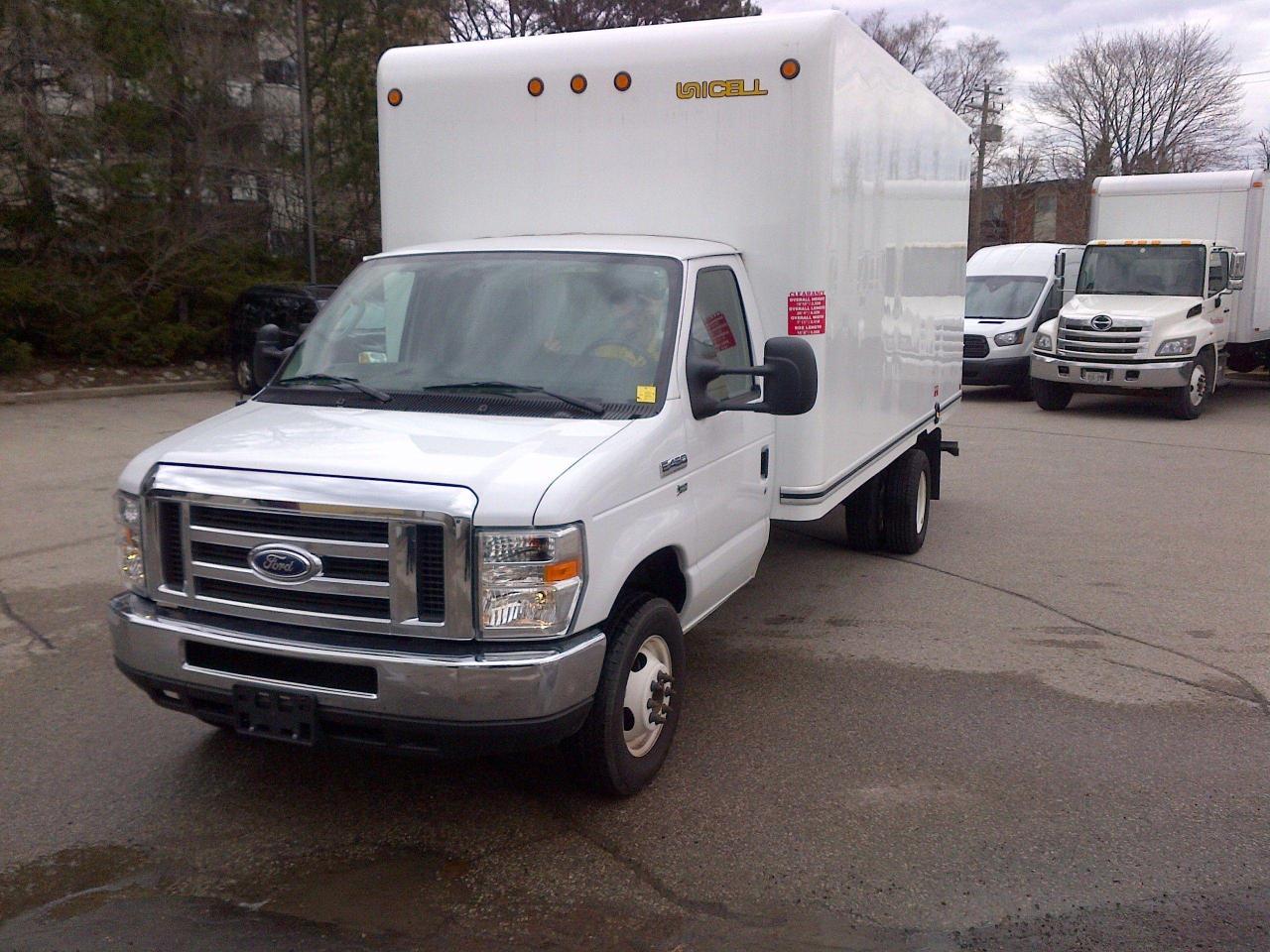 2022 Ford E450 16' WITH  RAMP - Photo #1