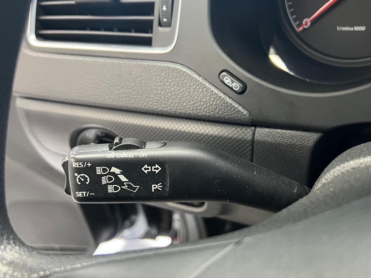 2013 Volkswagen Jetta Trendline+Heated Seats+A/C+Cruise+CLEAN CARFAX - Photo #28