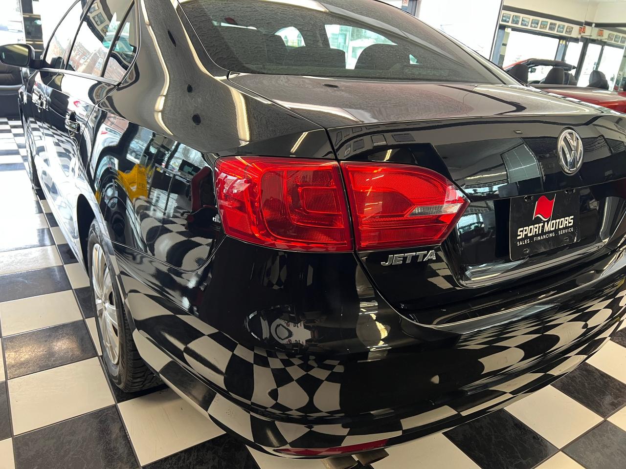 2013 Volkswagen Jetta Trendline+Heated Seats+A/C+Cruise+CLEAN CARFAX - Photo #35