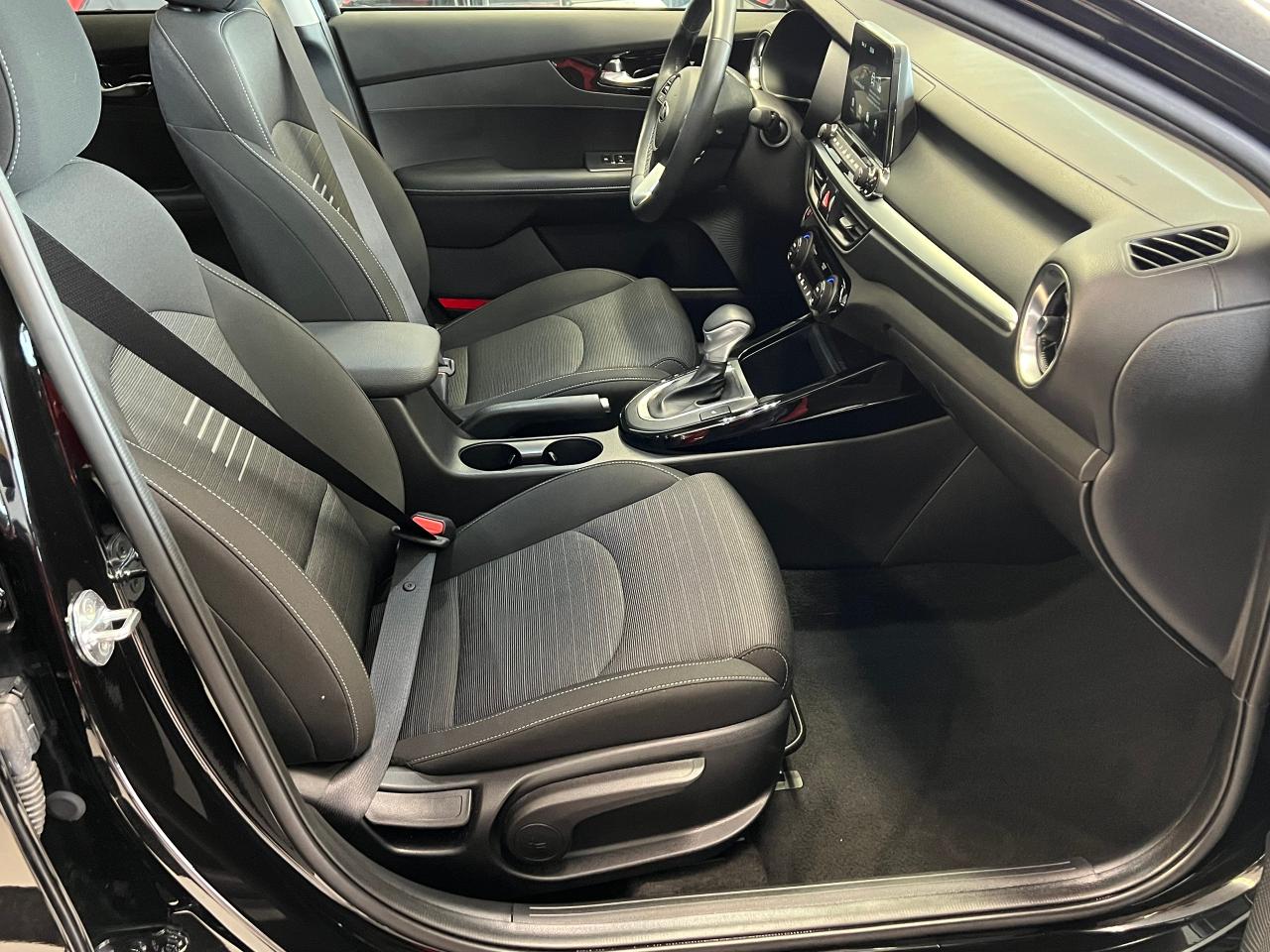 2021 Kia Forte EX Premium+Sunroof+Adaptive Cruise+CLEAN CARFAX Photo92