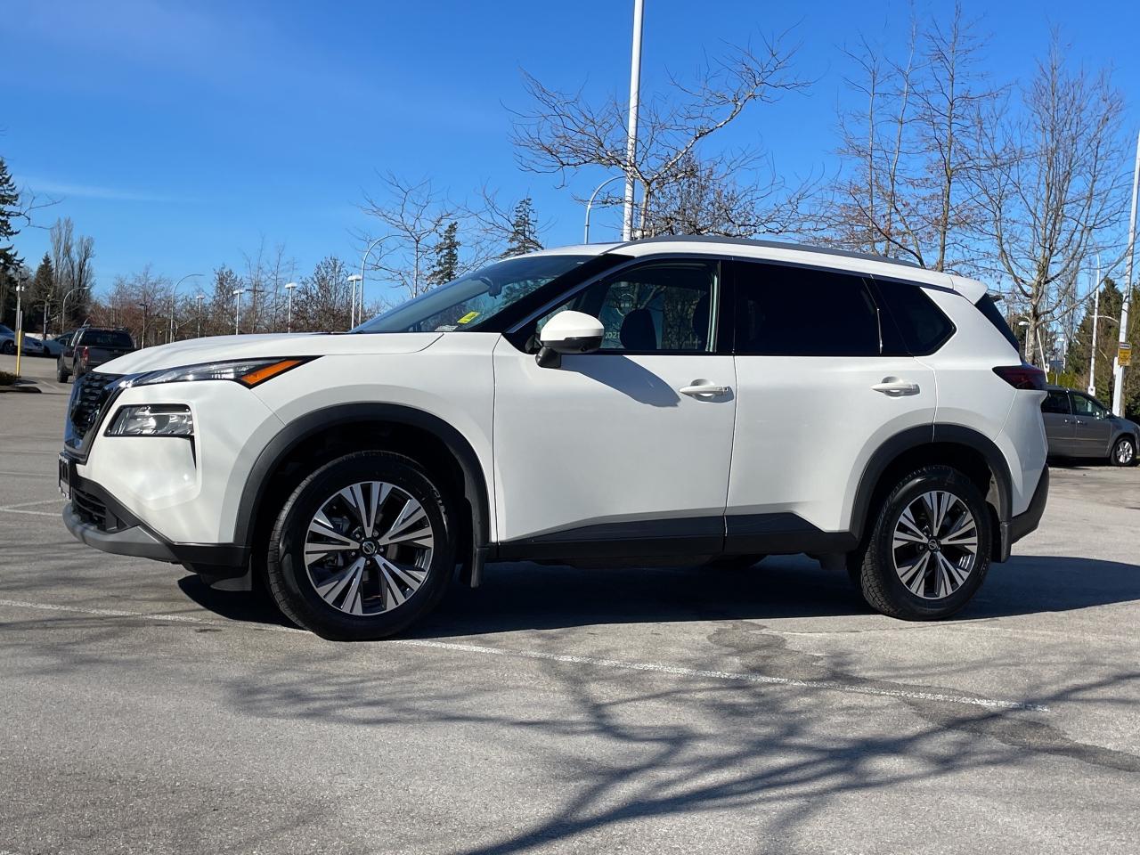 Used 2021 Nissan Rogue 2021.5 AWD SV for sale in Surrey, BC