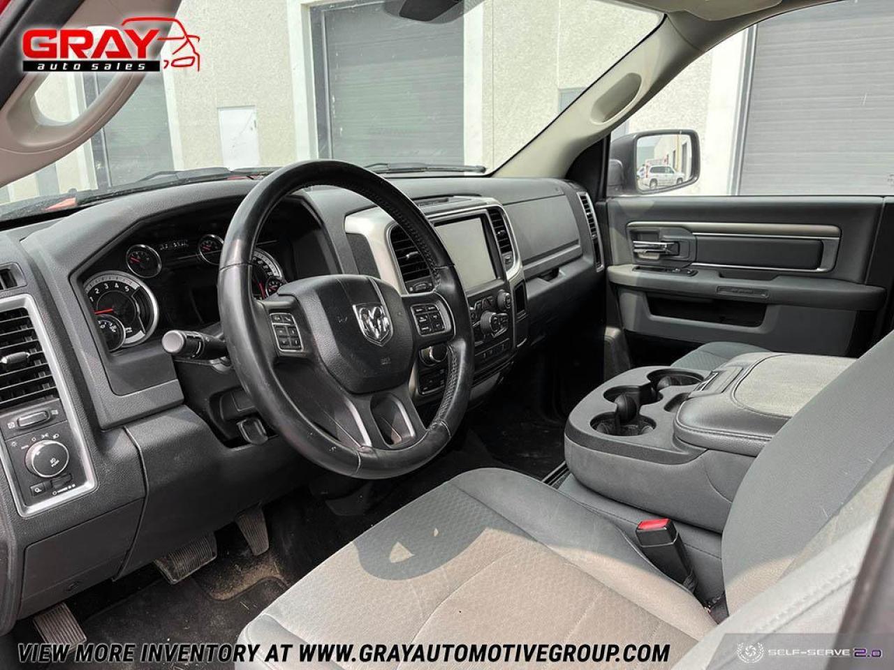 2016 RAM 1500 4WD CREW CAB 140.5" SLT - Photo #11