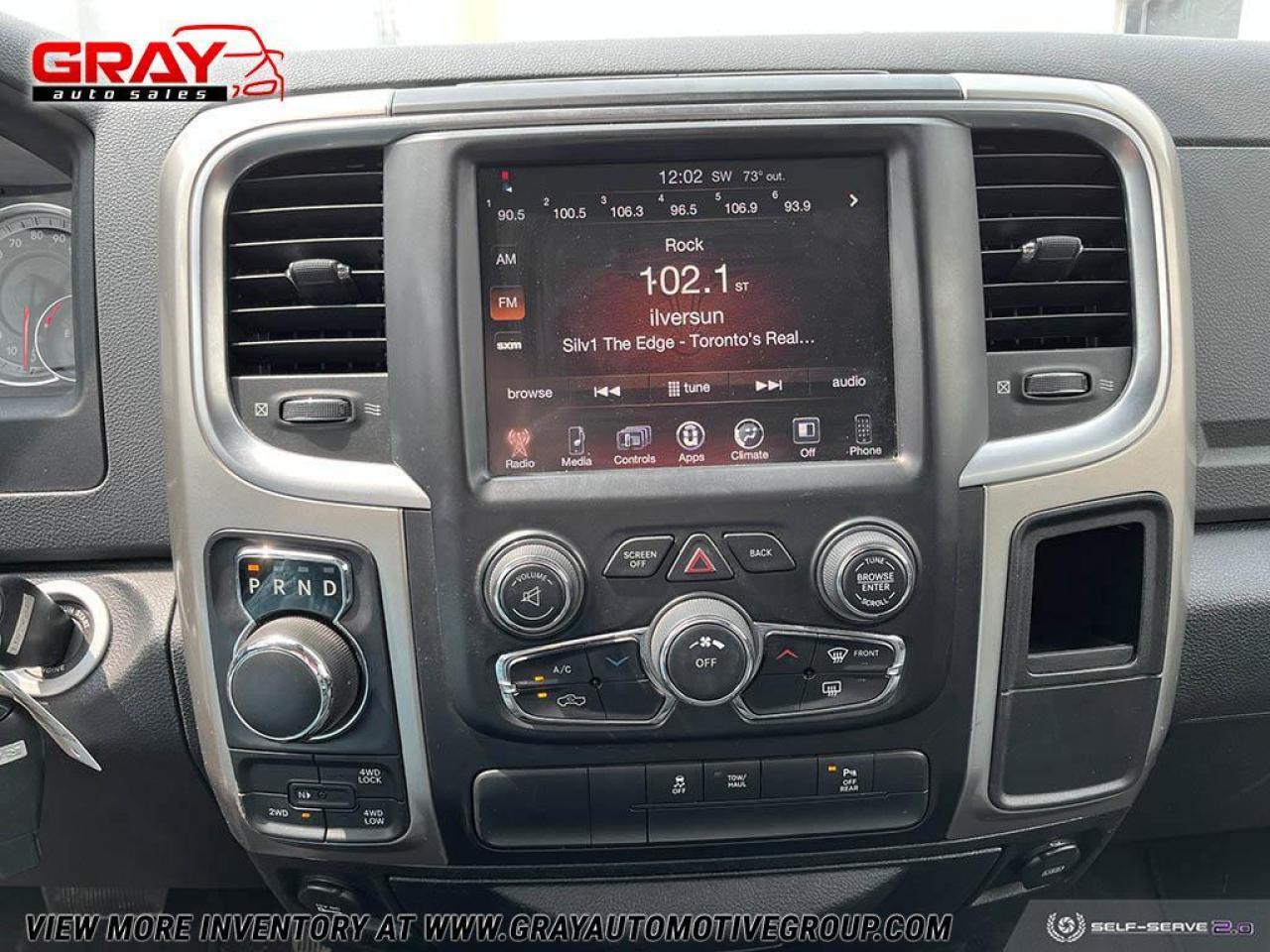 2016 RAM 1500 4WD CREW CAB 140.5" SLT - Photo #14