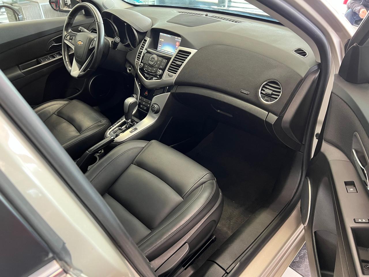 2015 Chevrolet Cruze 2LT+Roof+GPS+Camera+Remote Start+Heated Seats Photo84
