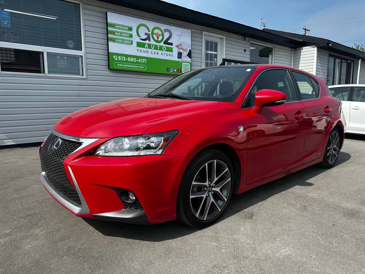 2015 Lexus CT 200h F-Sport - Photo #1