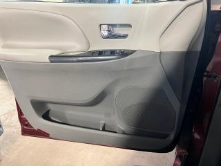 2013 Toyota Sienna 5DR V6 SE 8-PASS - FWD - REAR HEADREST DVD - Photo #20