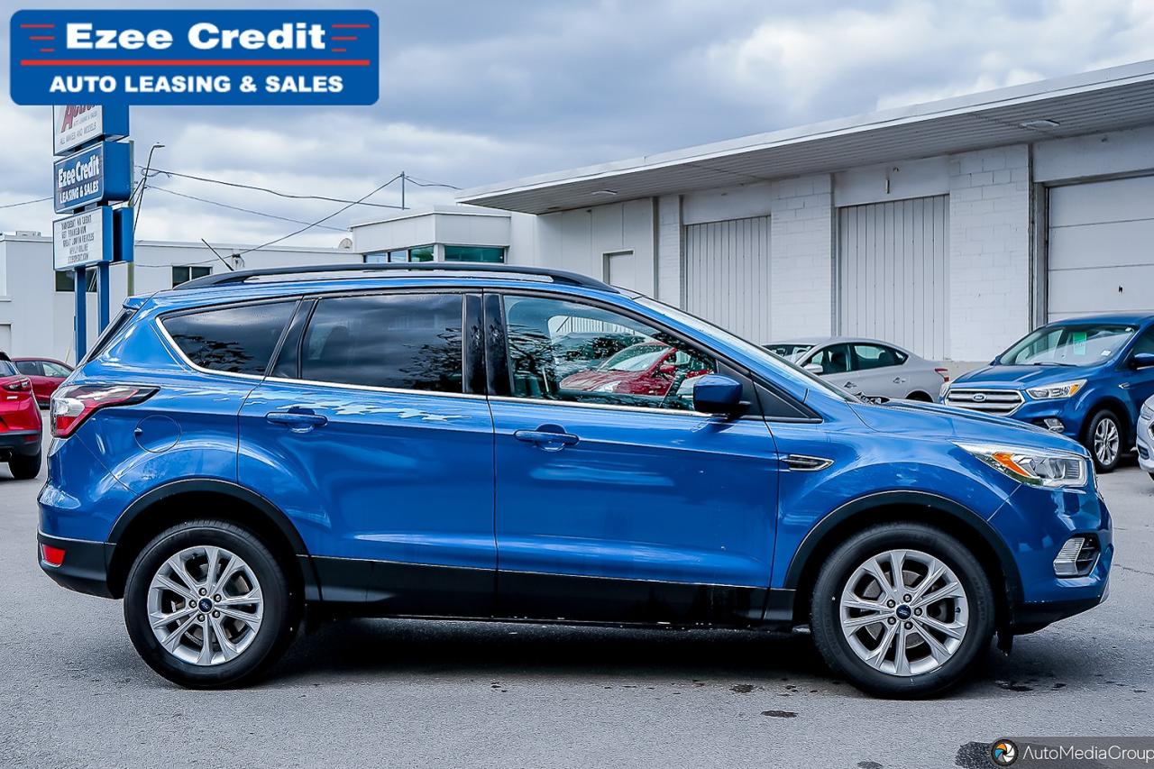 2017 Ford Escape SE Photo2