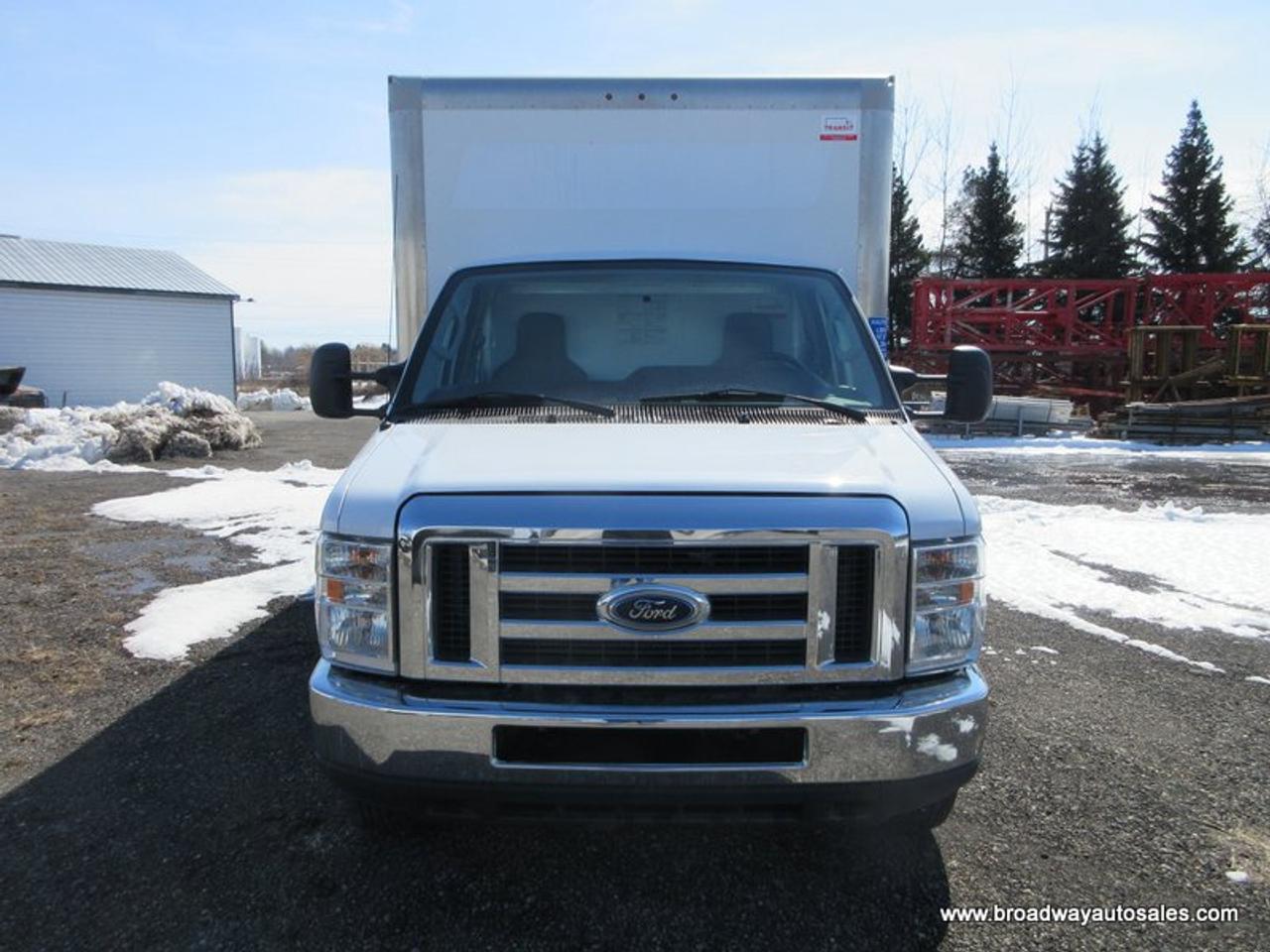 2019 Ford E450 1-TON CARGO-MOVING 2 PASSENGER 6.2L - V8.. FLEX-FUEL-PACKAGE.. AUX INPUT.. AIR CONDITIONING.. Photo3