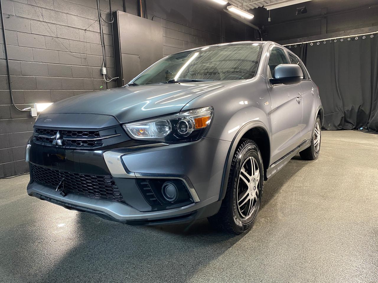 2018 Mitsubishi RVR SE / Clean CarFax / Backup Camera - Photo #1