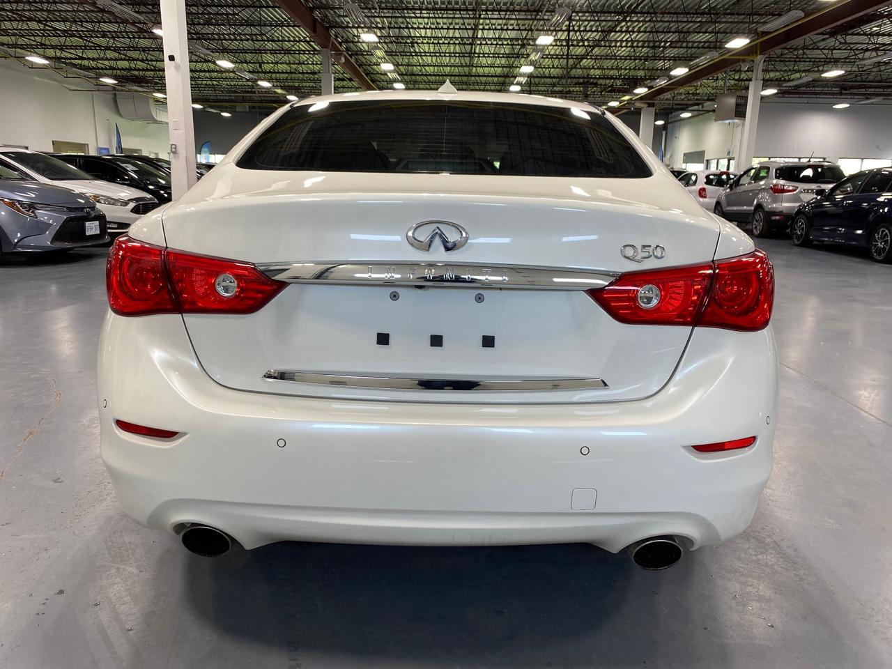 2016 Infiniti Q50 3.0T - Photo #4