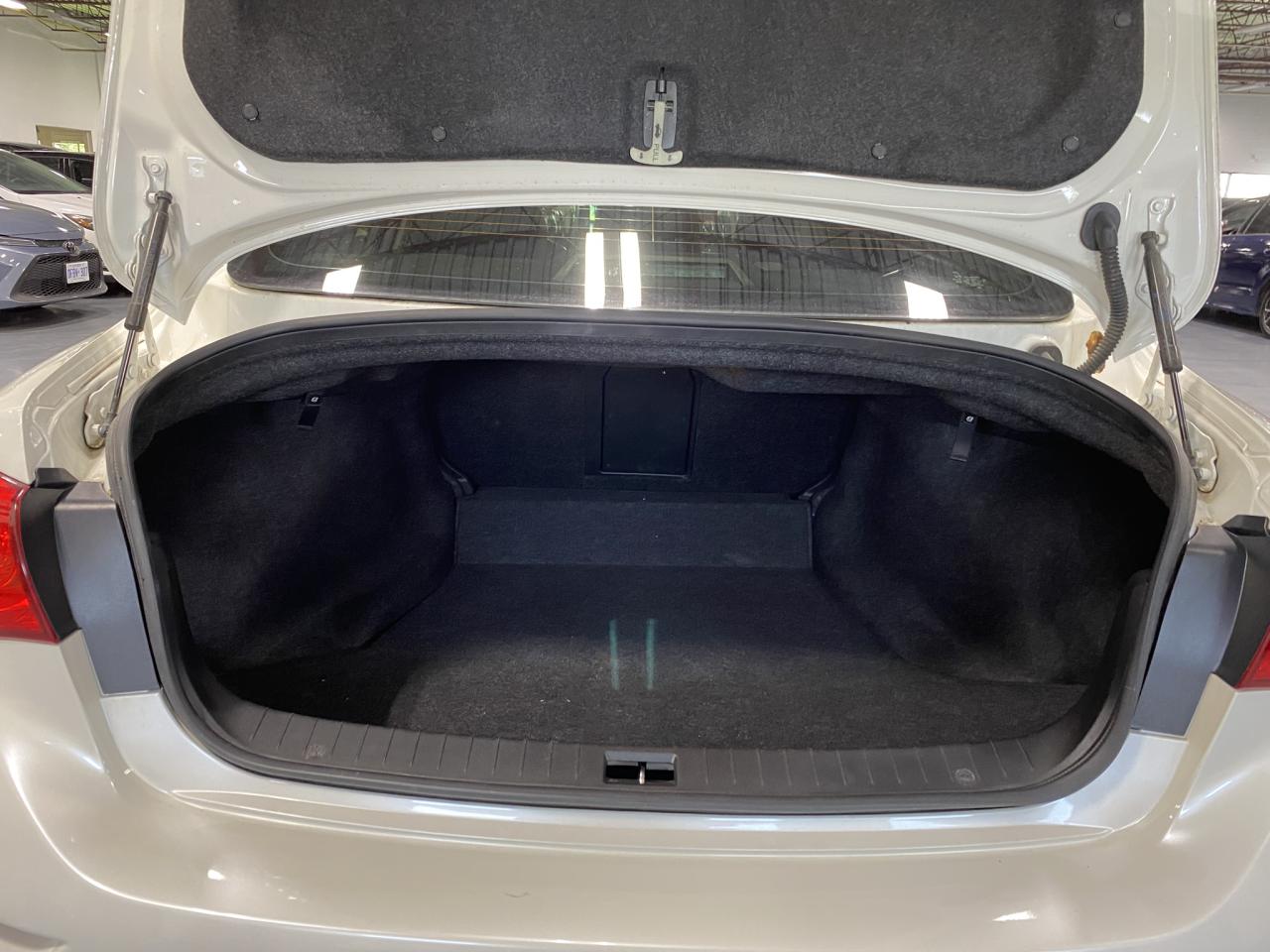 2016 Infiniti Q50 3.0T - Photo #18