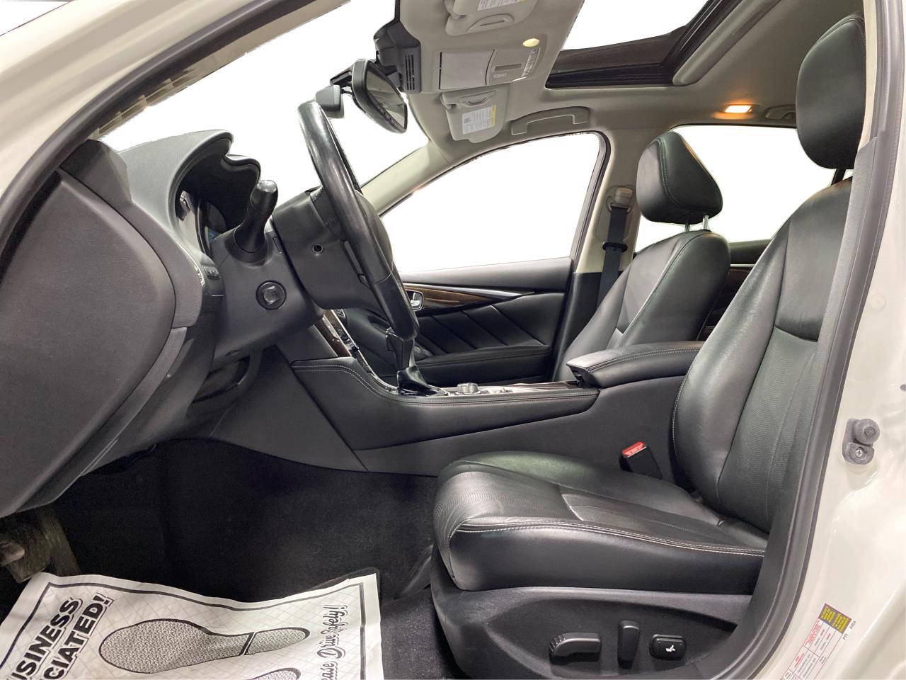 2016 Infiniti Q50 3.0T - Photo #9